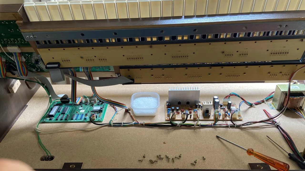 Manutenção órgãos eletrônicos e pianos digitais - Foto 3