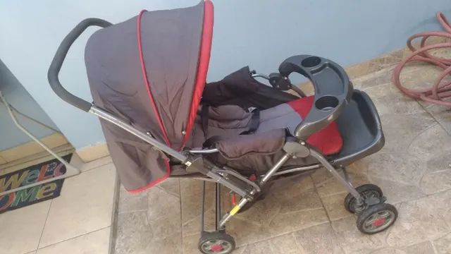 Carrinho De Bebê Travel System Reverse Com Bebê Conforto Vermelho Cosco