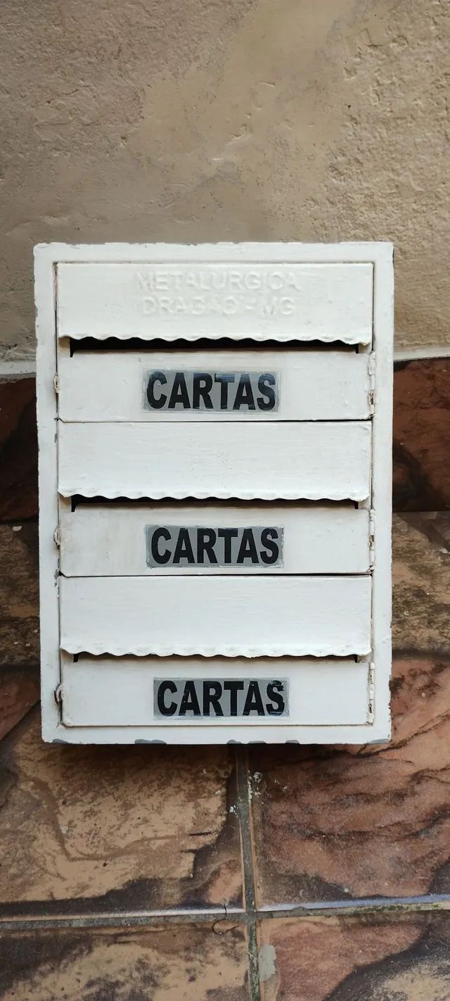 Caixa de correspondência/cartas para 3 residências
