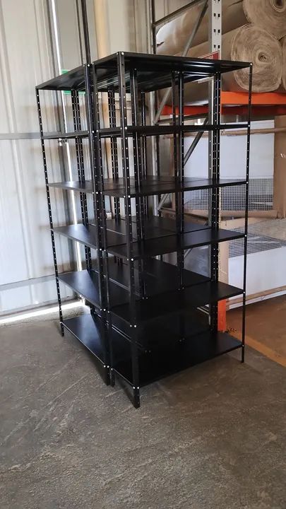 Prateleiras de aço multiuso novas!! - Foto 4