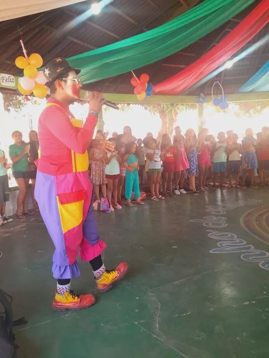 Locutor e Palhaço para Festas e porta de loja  - Foto 4