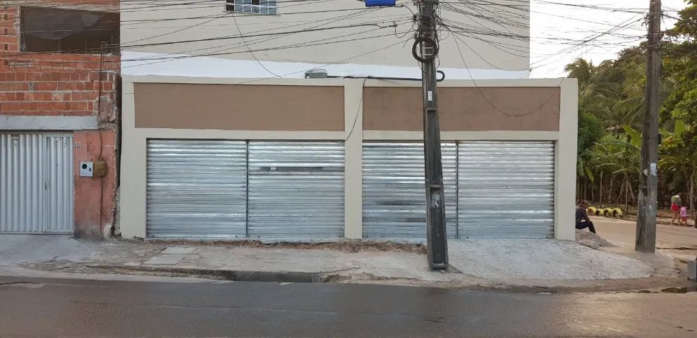 Galpão com 260 m² e mais estrutura para 10 kitnetes - Papicu