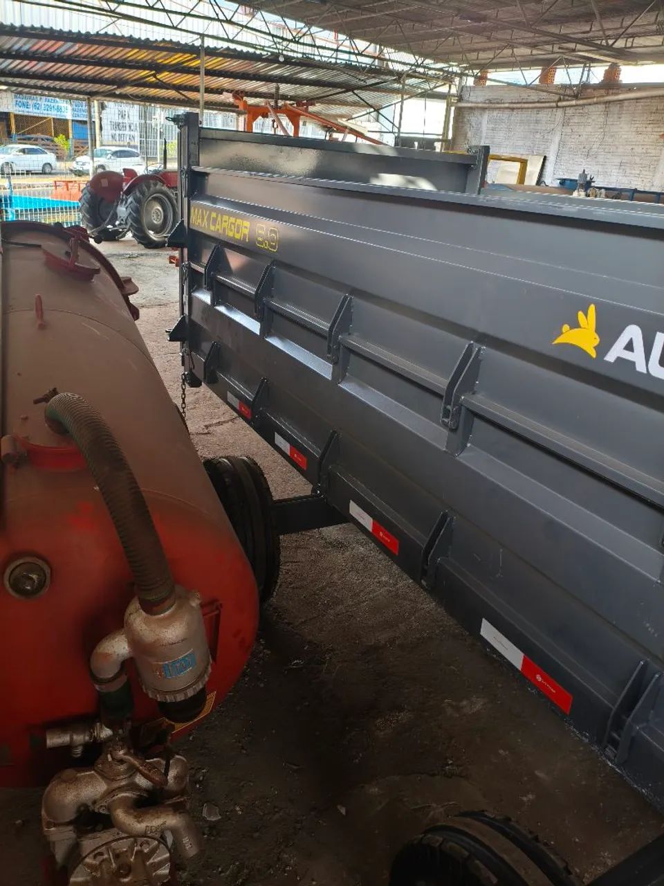 Carreta Agrícola Basculante Max Cargo 6.0 Multiuso Almeida  - Foto 5