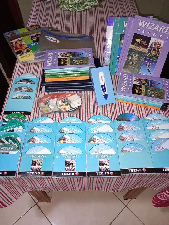 Wizpen com Kit de CDs Educacionais Wizard com livros