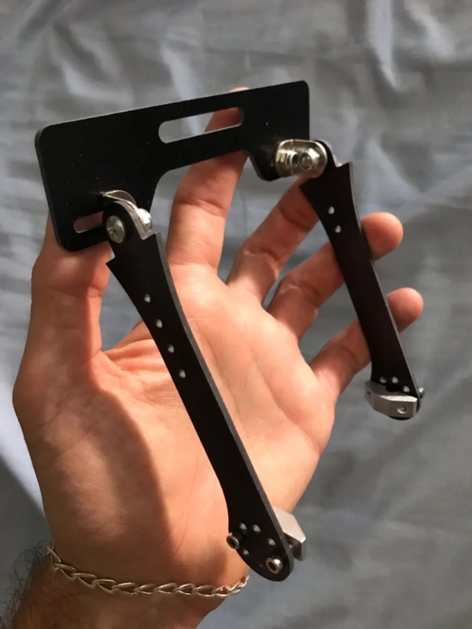 Suporte de rádio controle com protetor solar