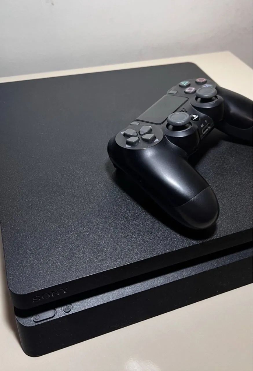 PS4 Slim em Perfeito Estado - Pronto para Jogar! 64717108350081121