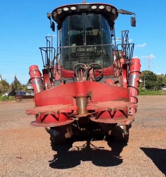 Colhedora de Cana Case A8810 ano 2020 com 12.320 horas, em SP - Foto 2