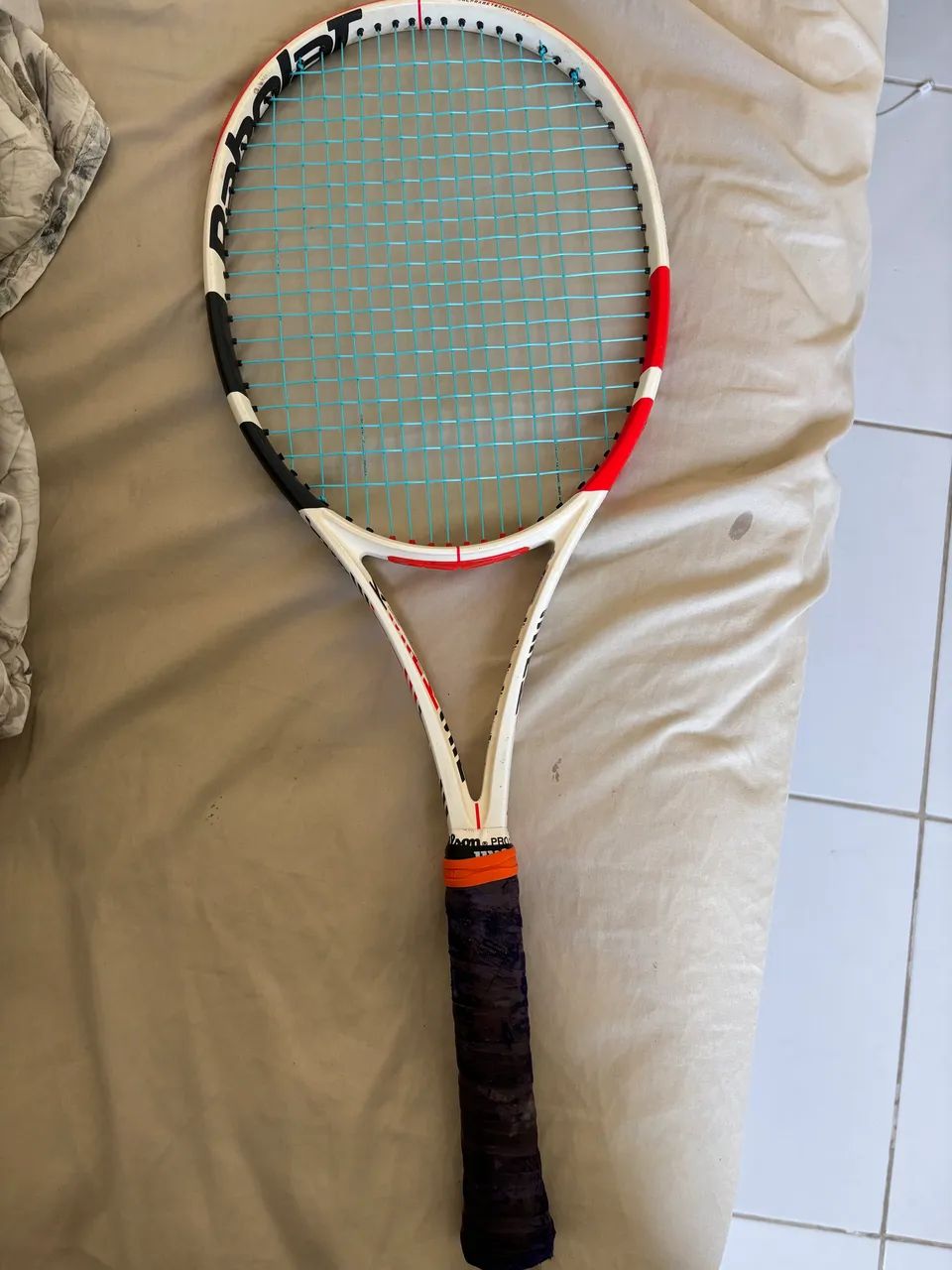 Raquete Babolat Pure Strike 98 16x19 Esportes de Quadra e Ao Ar
