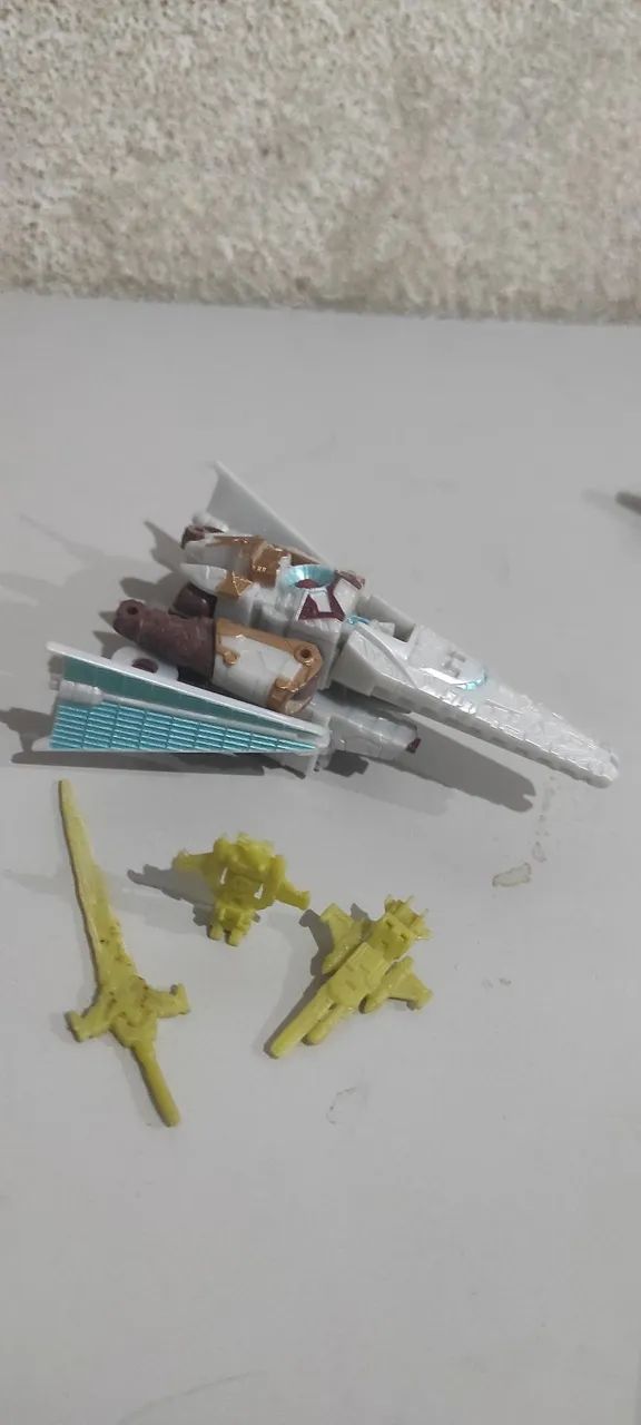 Transformers Cybertron Vector Prime Legends - Foto 3