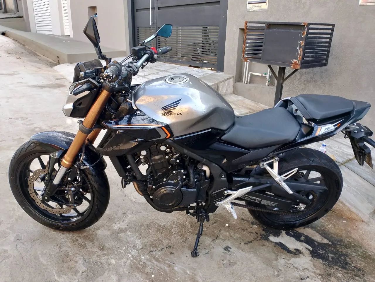 Cb 500 ano 2023 aceito troca km 9.600  - Foto 3