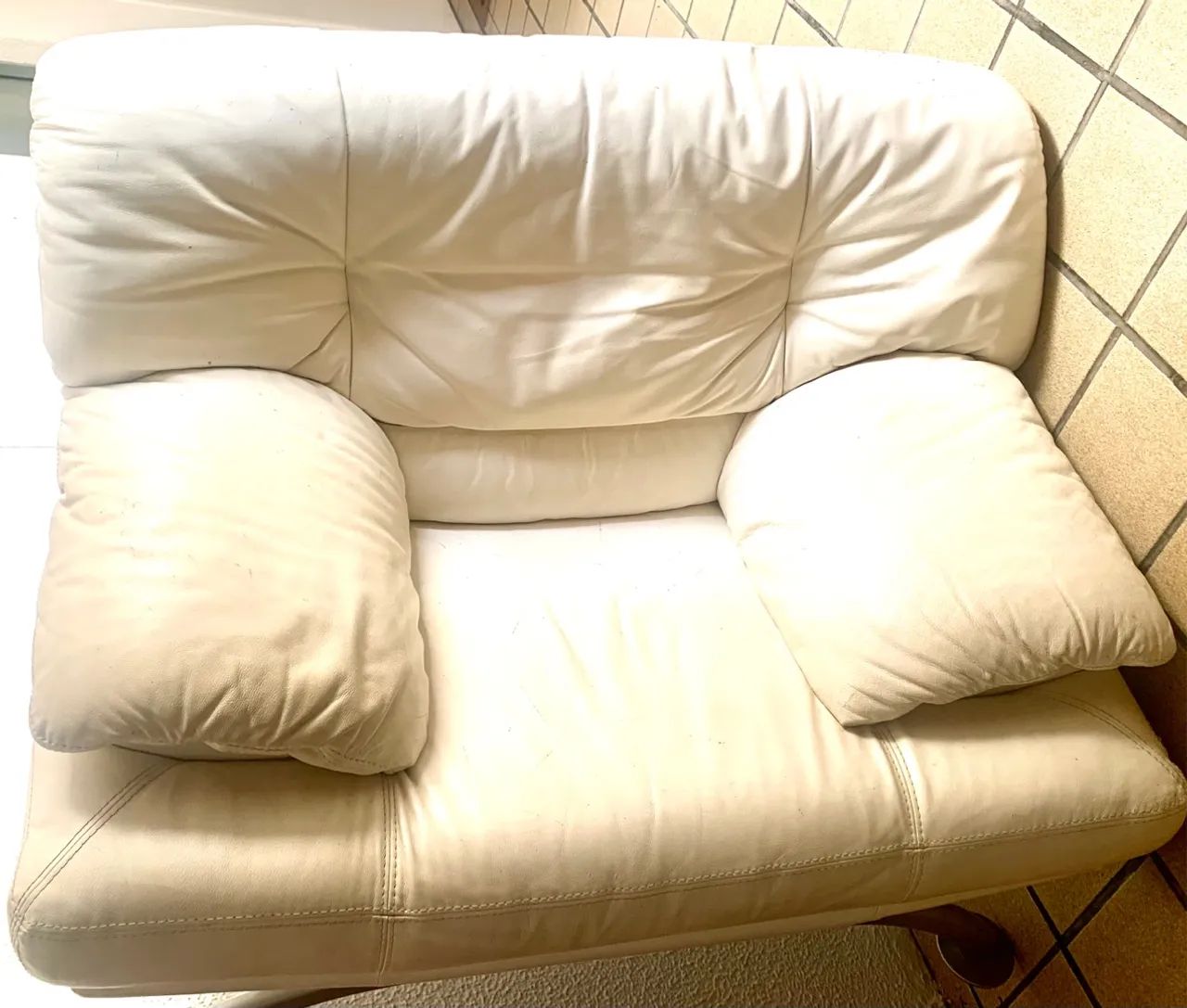 Poltrona dos sonhos  de Couro Branco