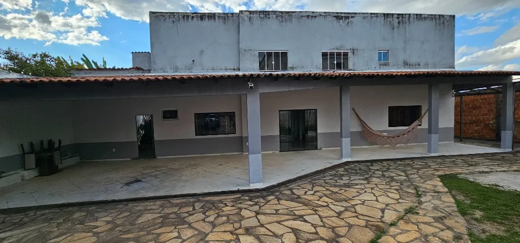 Casa Sobrado em Condomínio no Arniqueiras-DF com 7 quartos, 3 suítes, Lote de 600m²