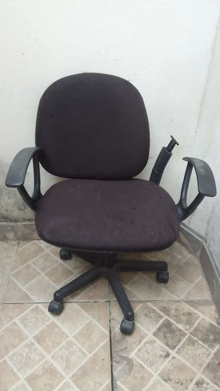 Cadeira de Escritório com defeito