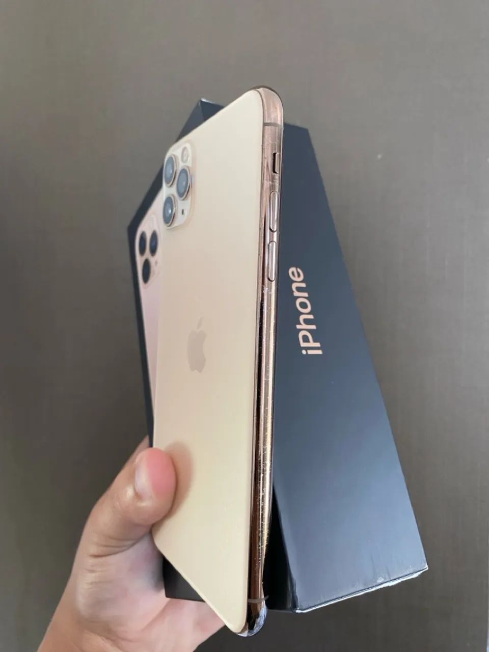 iPhone 11 Pro Max 64gb - Gold - Foto 4