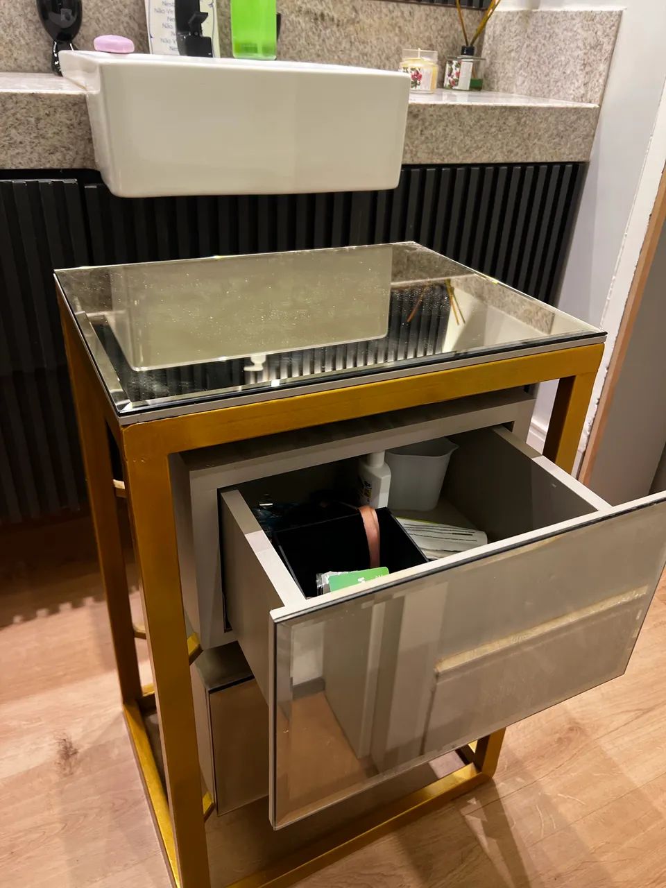 2 Mesas de cabeceira 64960523732098123