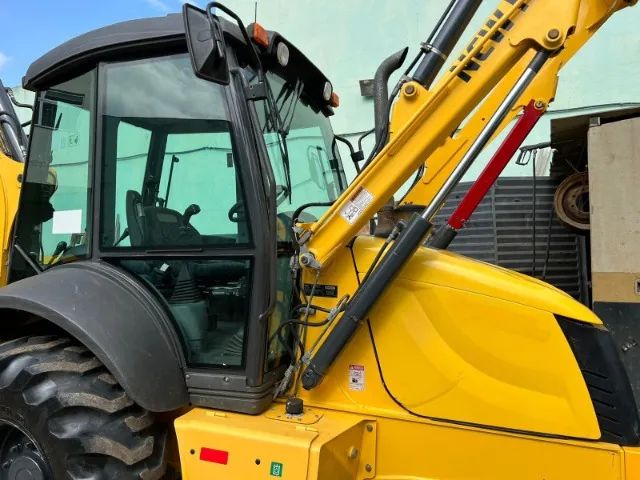Retroescavadeira New Holland B95B Ano 2018 - Foto 4