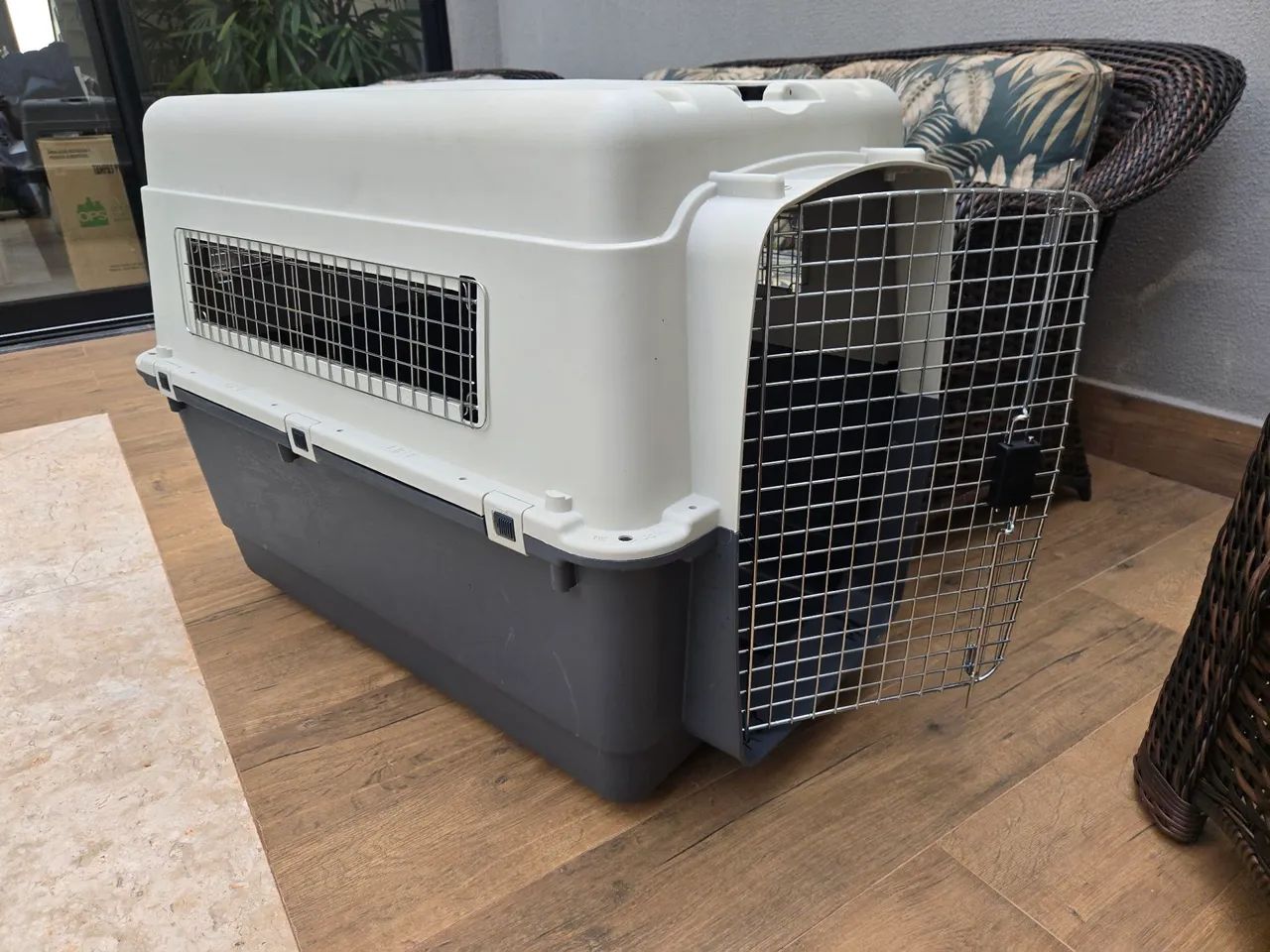 Vendo caixa transporte para cães e gatos  - Foto 3