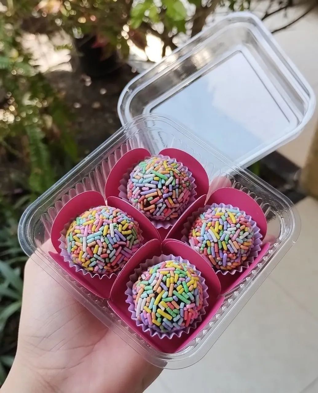 Caixa com 4 brigadeiros tradicional 