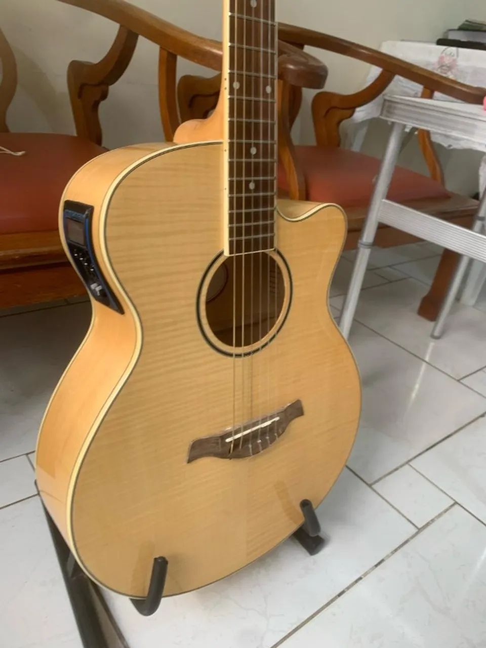 Violão Morris Eletro-acustico Nylon em estado de novo