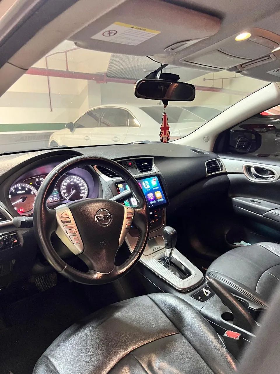 Vende se esse Nissan sentra lindo carro muito econômico chama no ZAP * - Foto 5