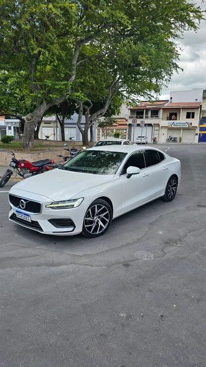 Volvo s60 T4 momentum 20/20 56.000km