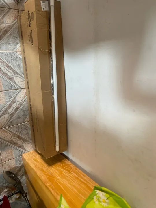 lâmpada cor amarela 