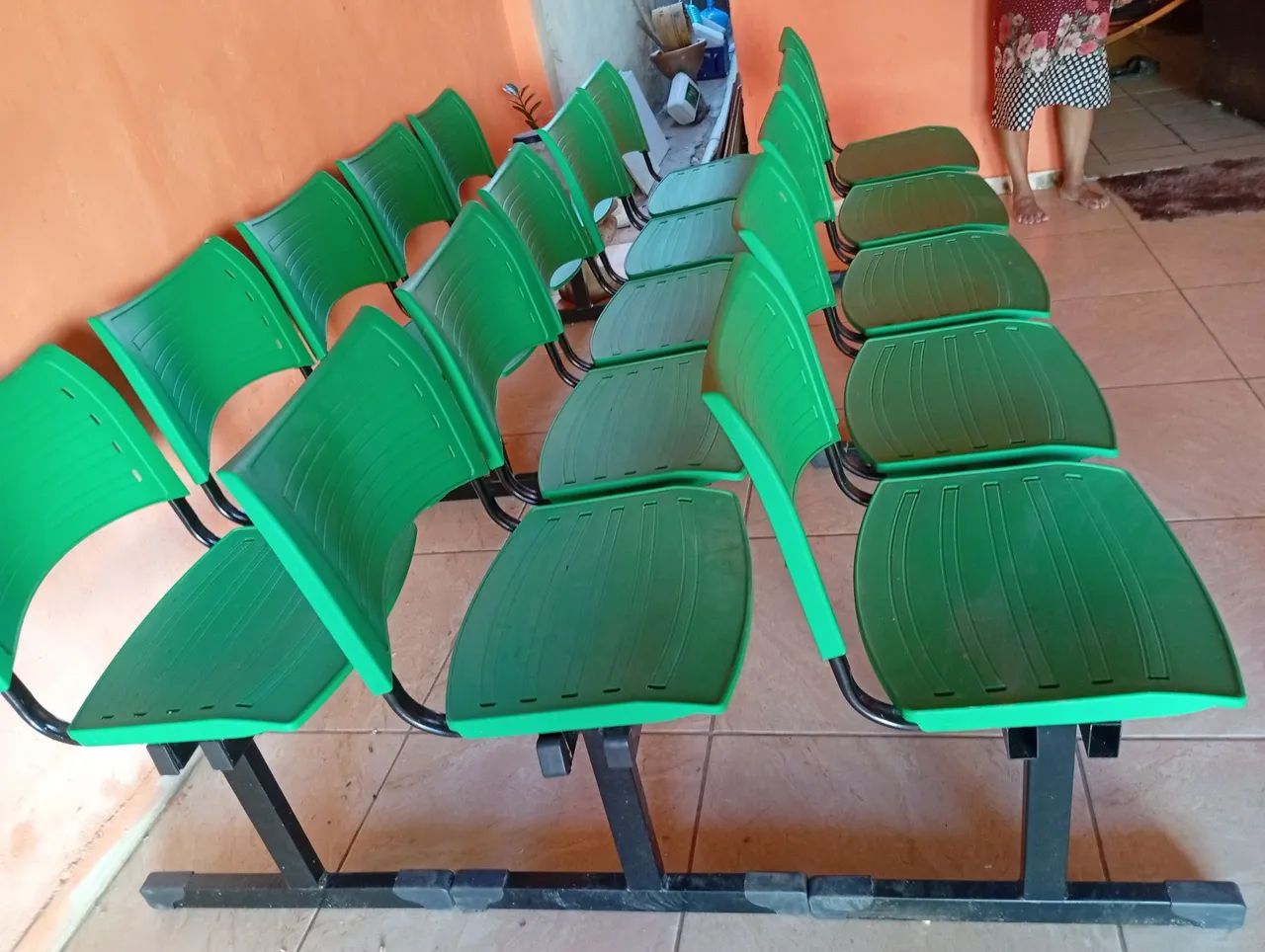 Cadeiras plástico semi Nova 