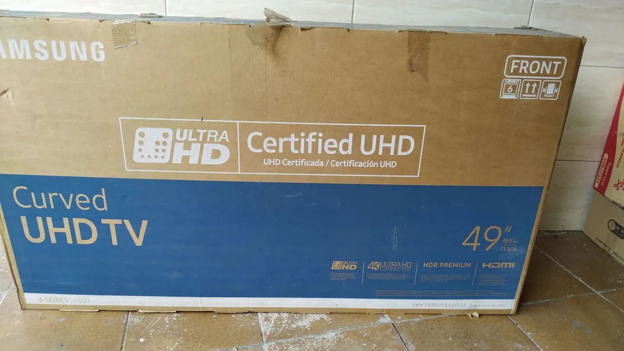 TV Samsung 49 polegadas Curved UHD- Tela Trincada. - Foto 2
