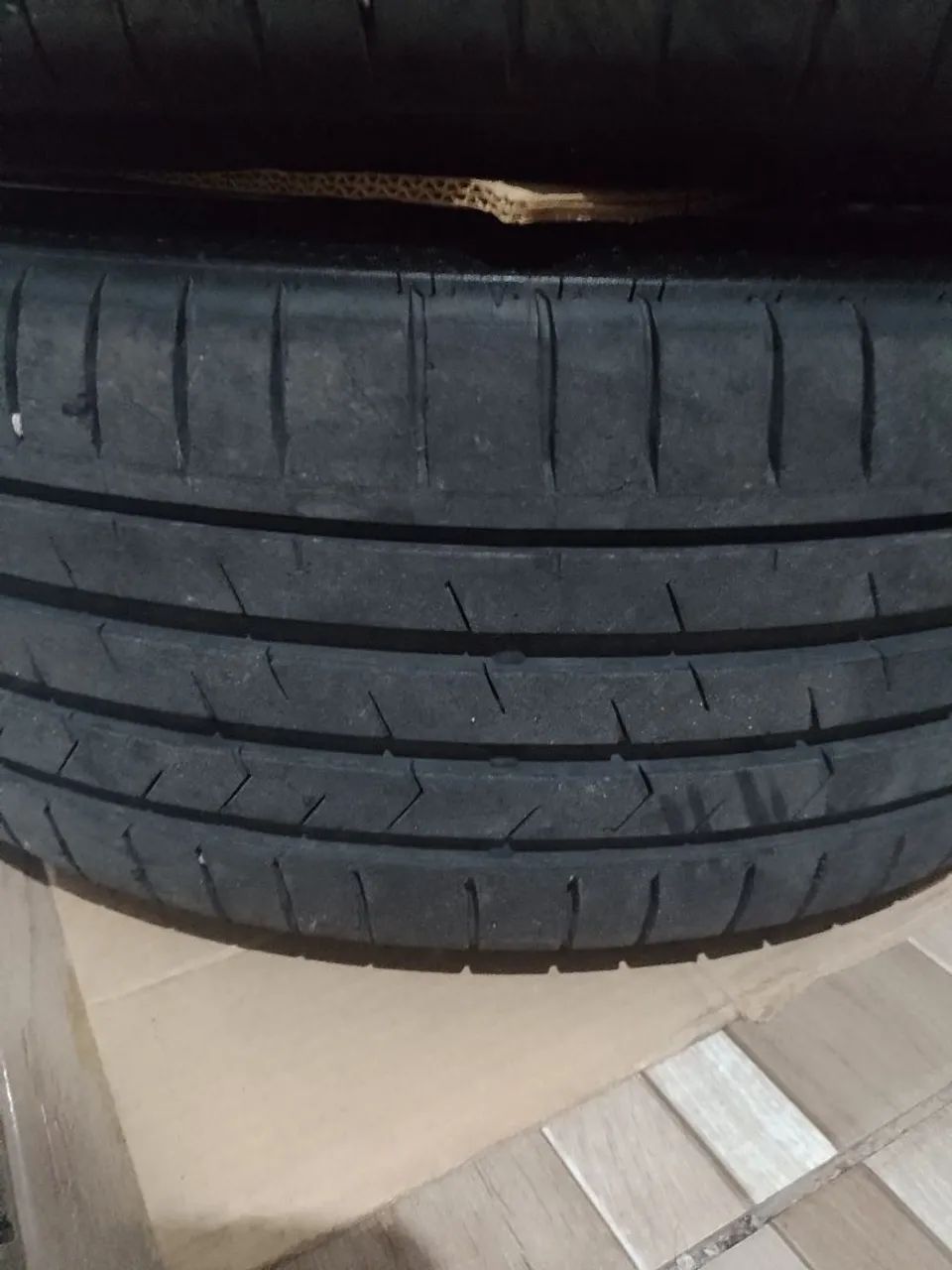 Pneus de carro - Foto 2