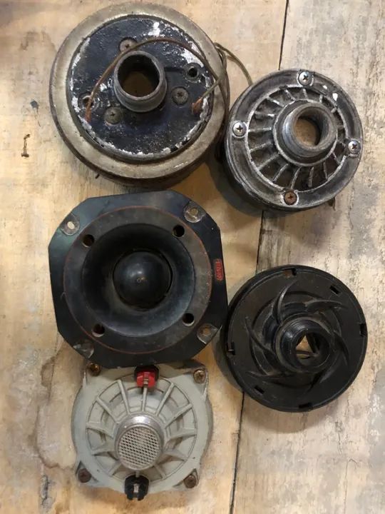 Tweeter e cornetas pravender