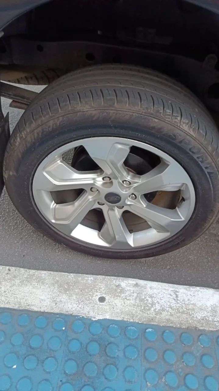 Rodas aro 20 c/ pneus semi novos - Foto 3