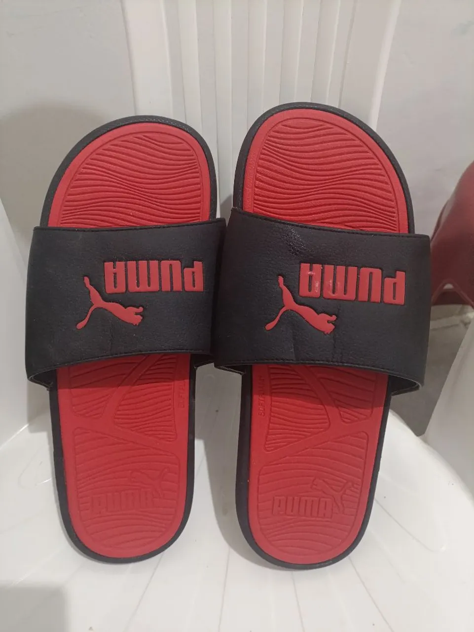 Chinelo Puma Masculino Vermelho e Preto