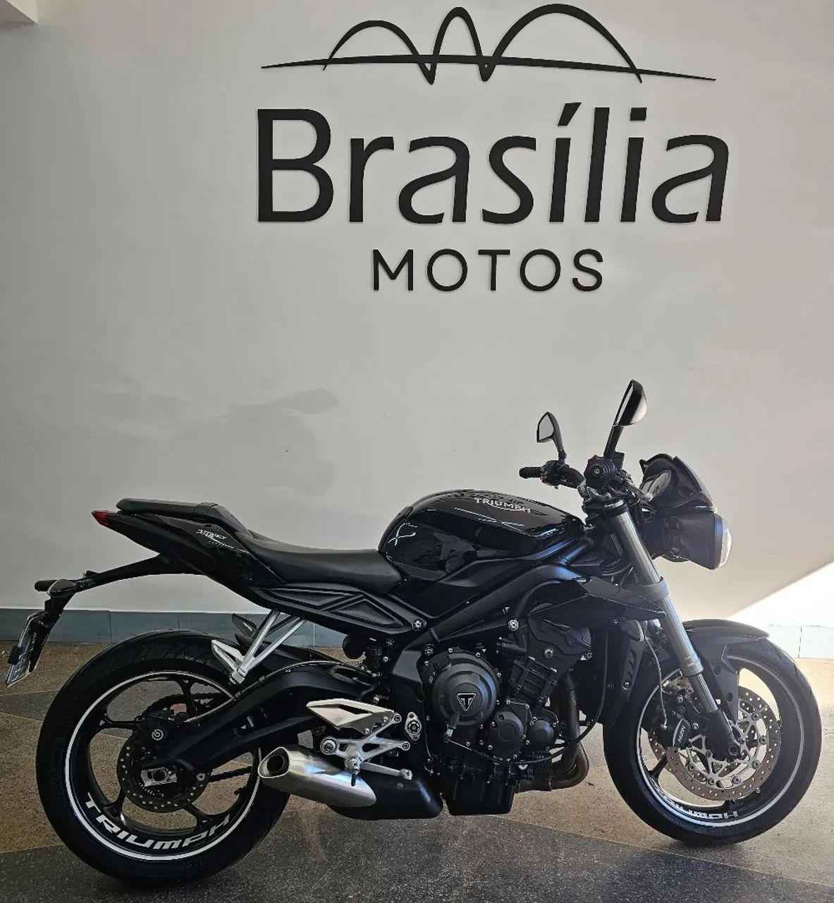 TRIUMPH STREET TRIPLE 765 S - 2018/2018 - 24.640km<br>