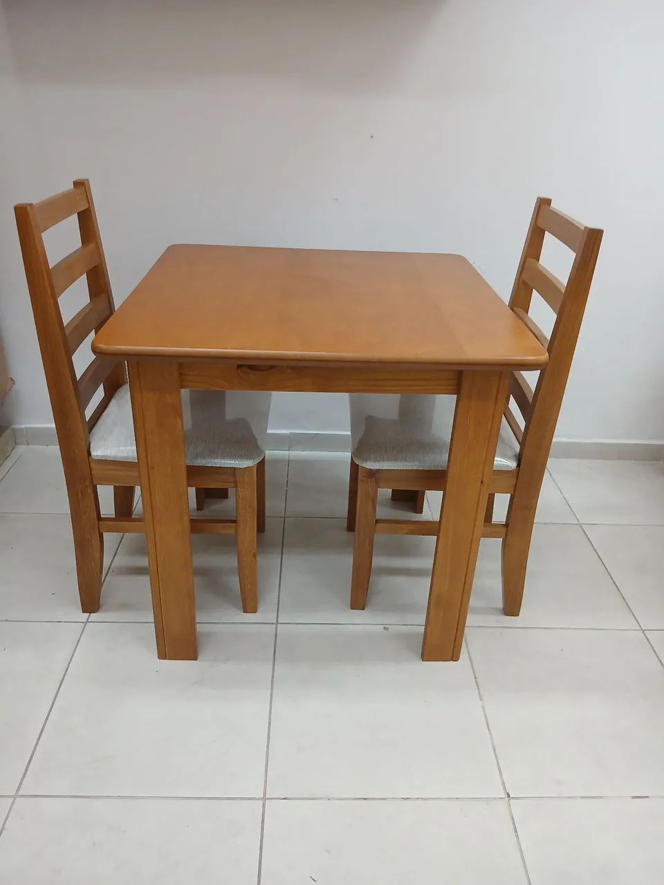Mesa de Jantar de Madeira - 2 lugares  - Foto 5