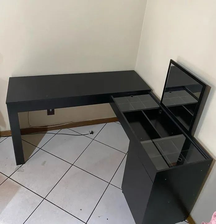 Escrivaninha/ panteadeira. - Foto 4