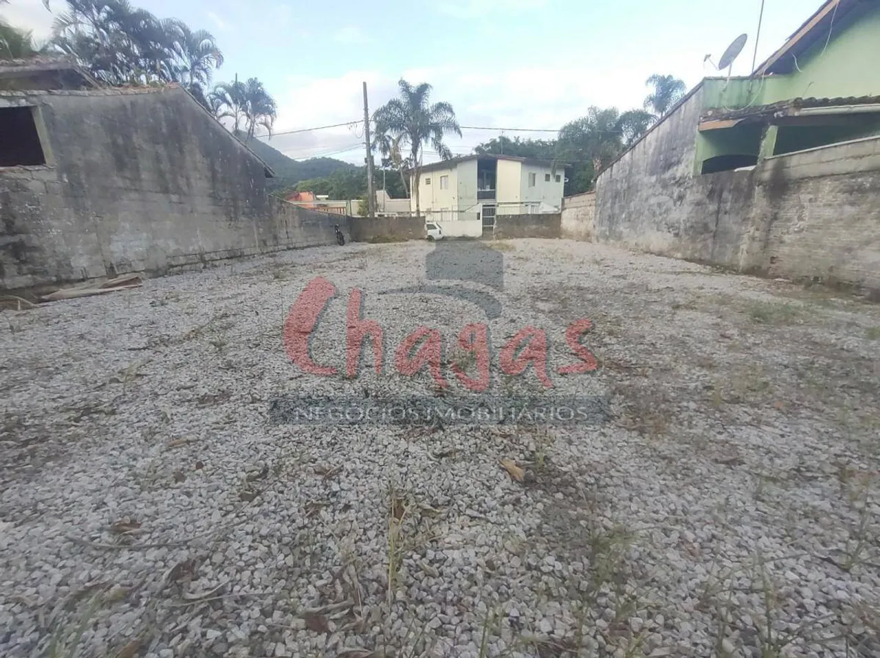 VENDE-SE | TERRENO | MASSAGUAÇU.