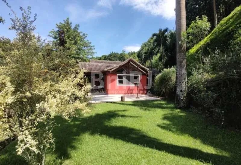 Propriedade charmosa, com muita água, mata e tranquilidade!