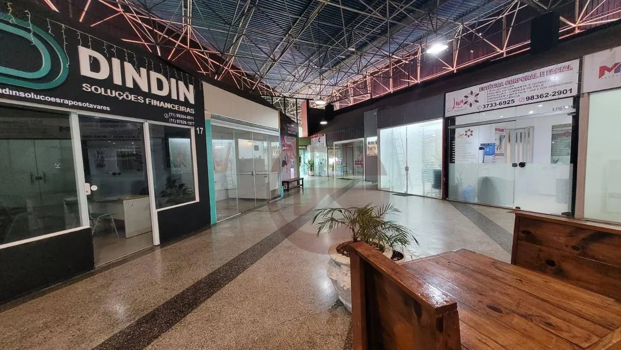 EXCELENTE SALA COMERCIAL NO SHOPPING L´ABITARE.