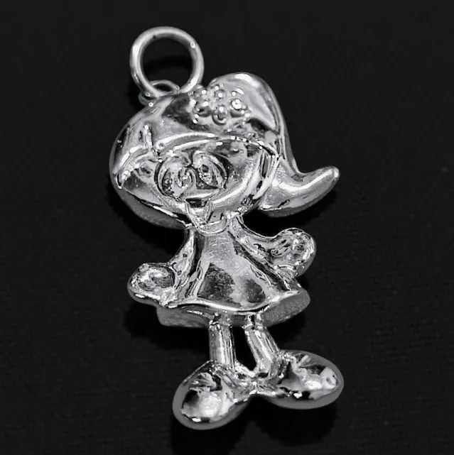 Pingente de Prata Estilizado em Forma de Menina - Foto 4