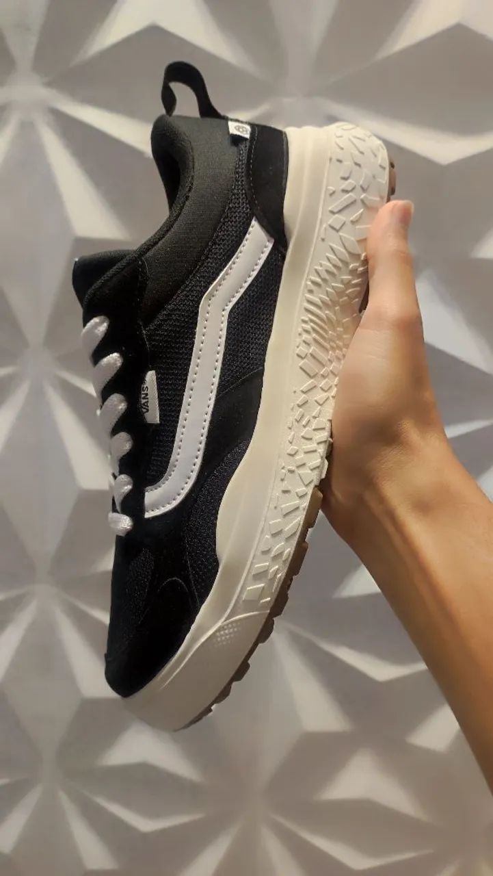 Tênis Vans Ultrarange Neo