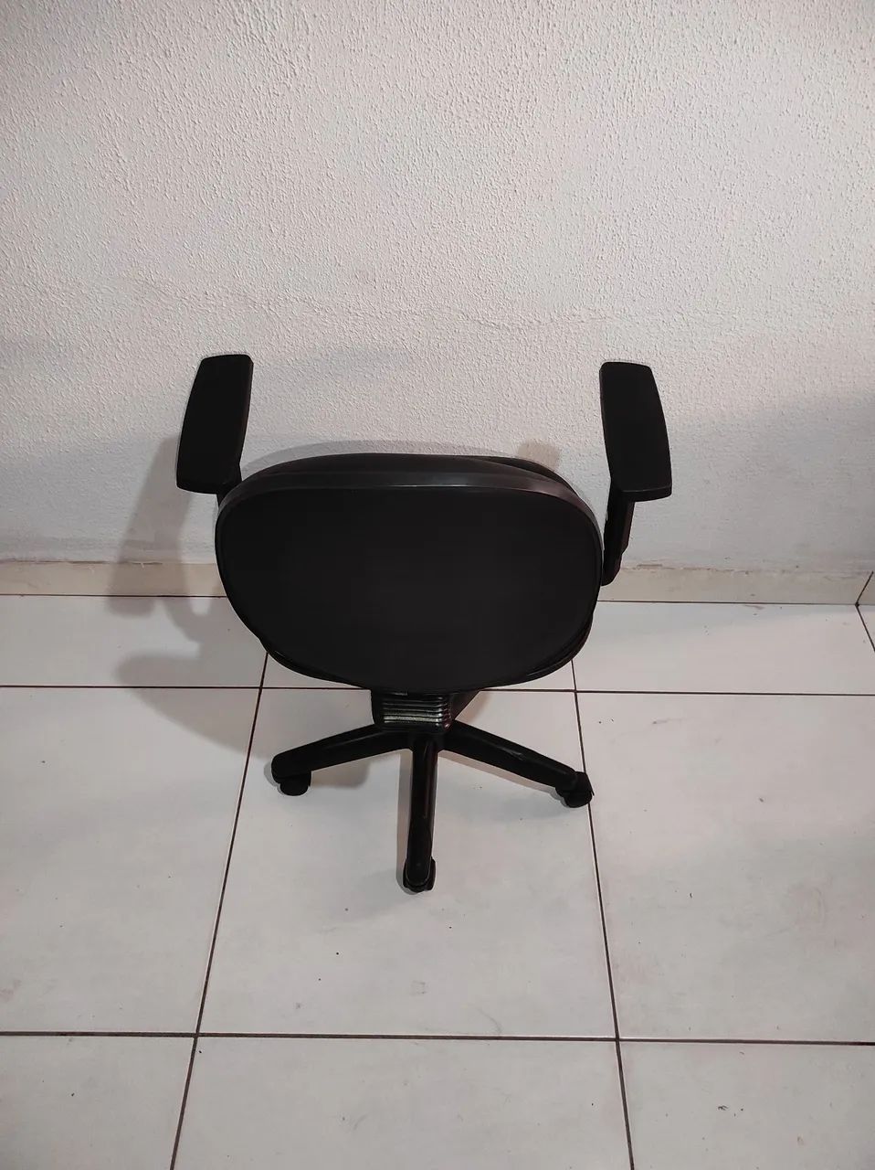 Cadeira executiva lisa ( Entrega grátis! ) - Foto 3