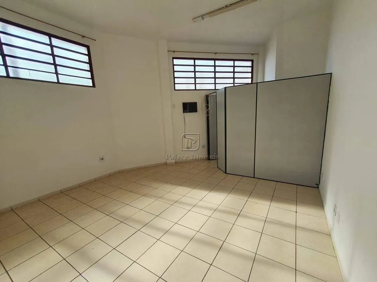 Sala Comercial para alugar em Jardim Irajá de 42.00m²