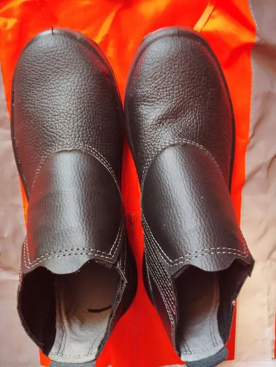 Colete refletivo e bota de segurança  - Foto 6