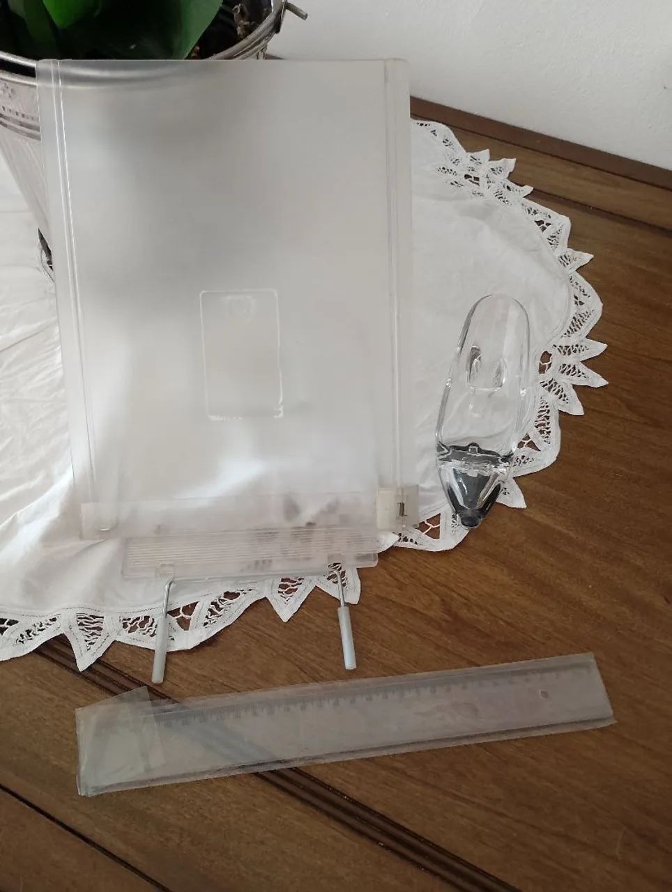 Porta-documentos  em acrílico transparente