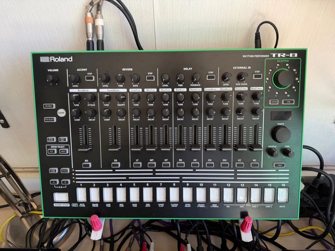 Bateria Roland TR-8 nova 