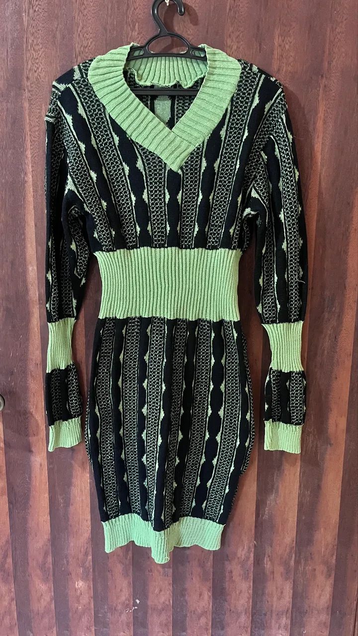 Vestido Malha Preto e Verde - Tamanho M