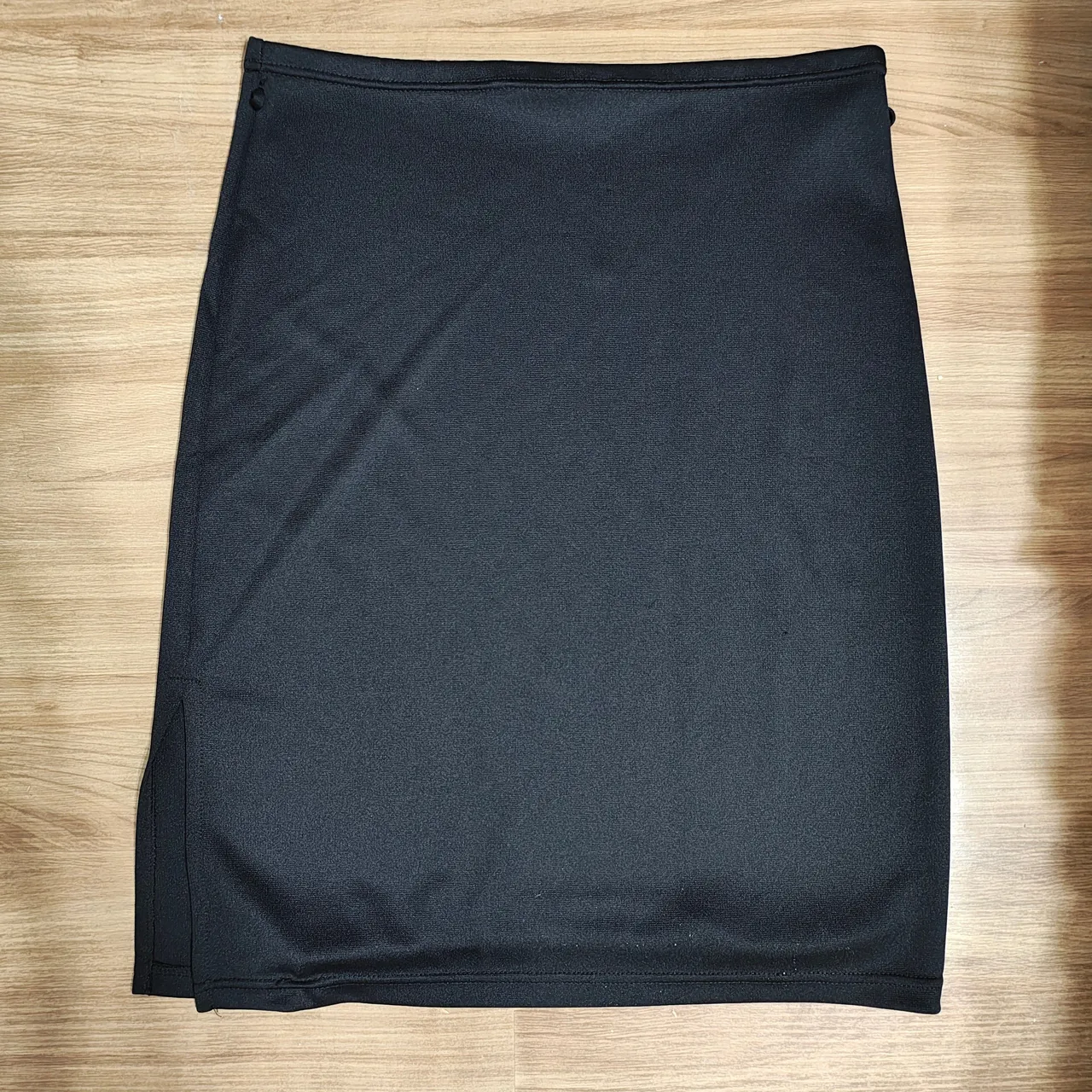 Saia elastano Preta Midi