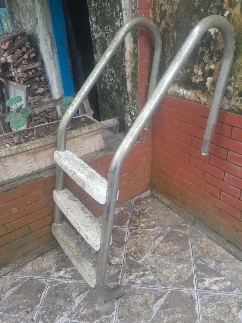 Escada para Piscina