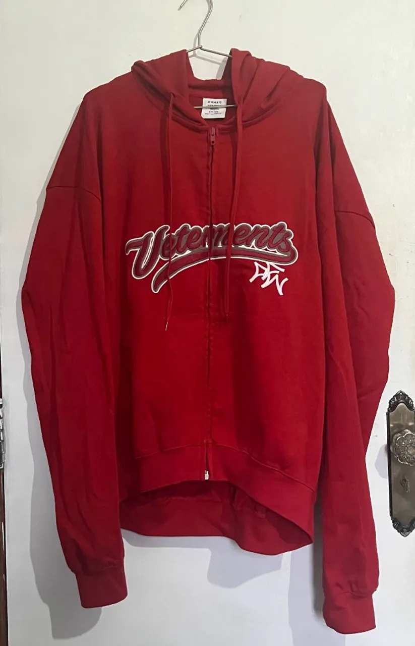 Jaqueta Vetements Total Fucking Darkness - Roupas - Centro, São
