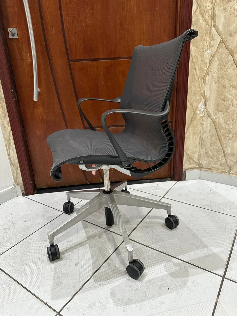 cadeira  herman miller setu Entrega grátis sp capital  - Foto 2